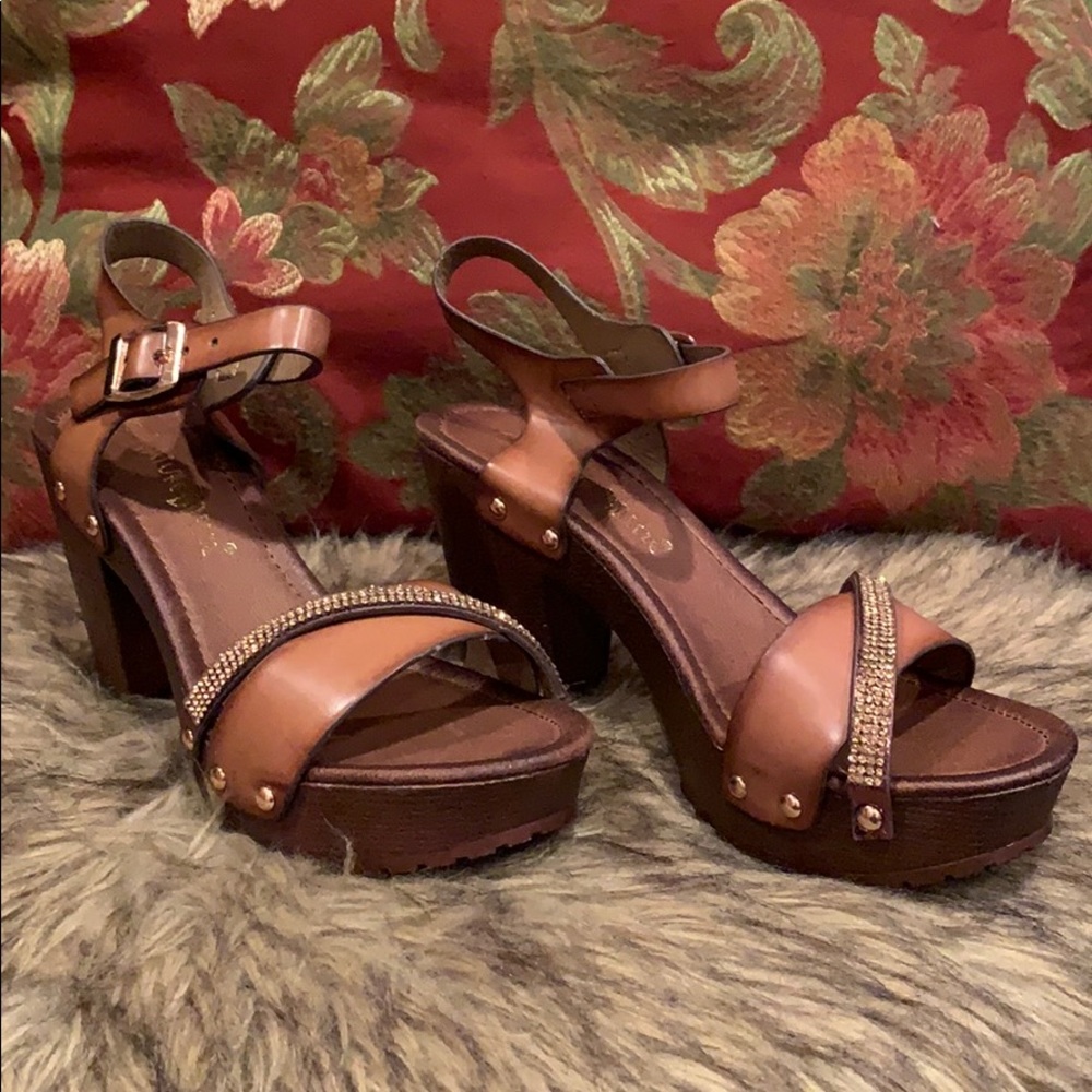 Nature Breeze brown heels
